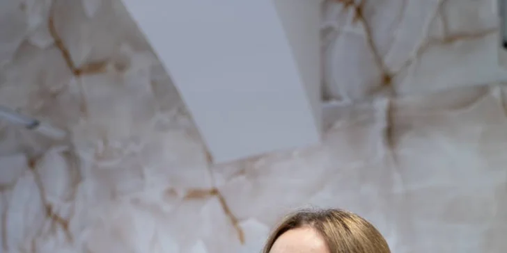 Laserová epilace vybraných partií: ret, podpaží, celé ruce, nohy i brazilka