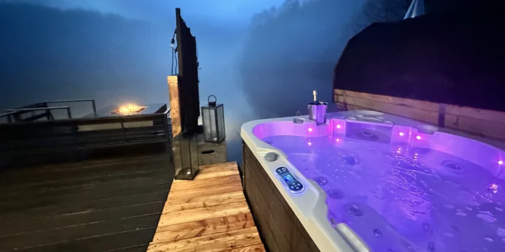 Kouzelný Lakehouse Amálka s neomezenou saunou, vířivkou i snídaňovým košem, možnost rybaření