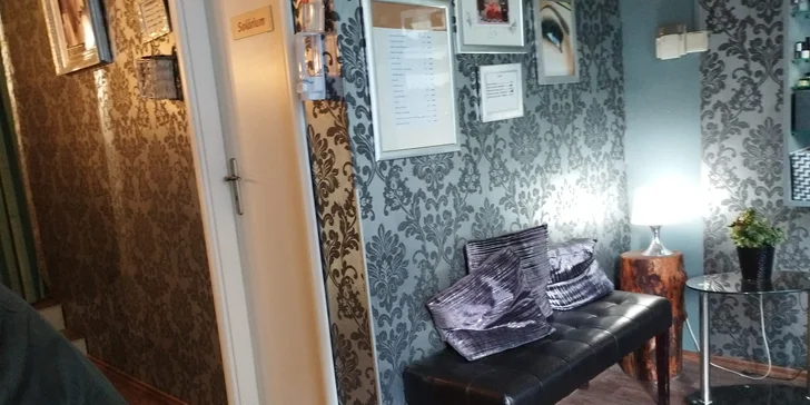 Komplexní péče s hloubkovým čištěním i anti-age ošetření s liftingovou masáží či 24k zlatem