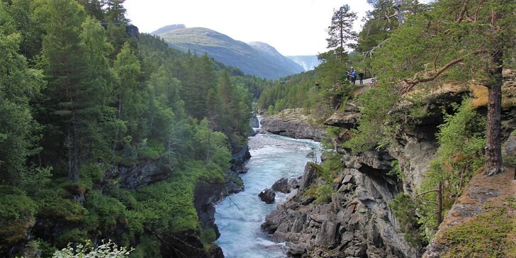 Dechberoucí norské fjordy: poznávací zájezd severskou přírodou s ubytováním v chatkách