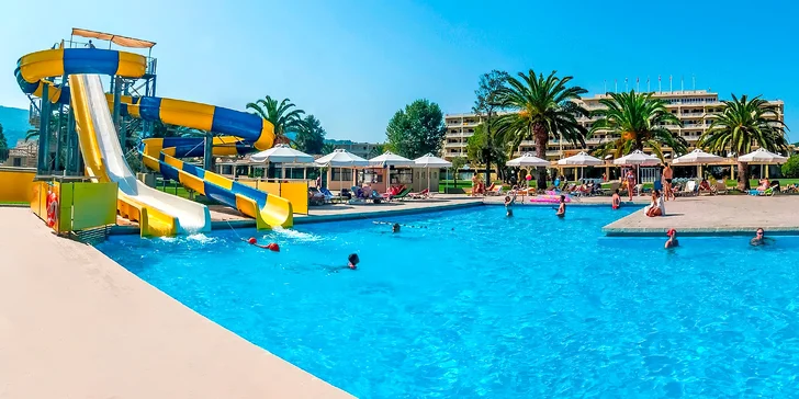 Letecky na Korfu: Hotel Messonghi Beach Holiday Resort**** s all inclusive, aquaparkem a dětským klubem Čedog