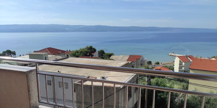 Letní dovolená v Chorvatsku: apartmány až pro 10 osob, 180 m od pláže, 2,5 km od Omiše
