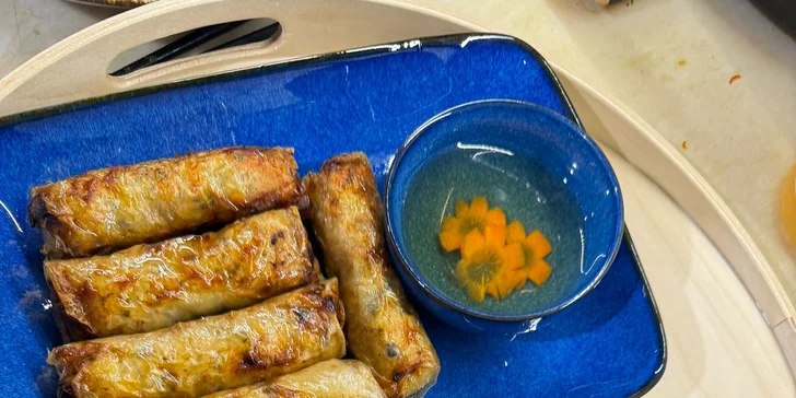 300 či 600 Kč na jakékoliv jídlo i nápoje v asijské restauraci Búúnems