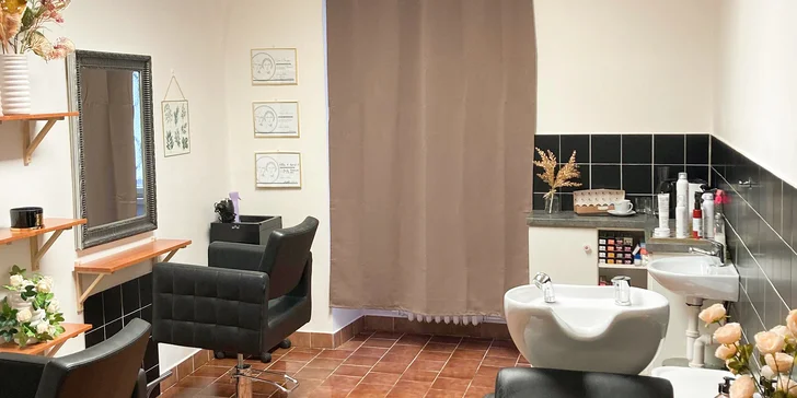 Pro krásné vlasy: střih nebo zesvětlení technikou balayage vč. regenerace