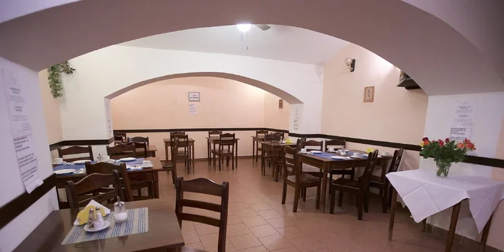 Pohodová dovolená u Stromovky a Výstaviště: 1–7 nocí v rodinném hotelu s bohatými snídaněmi