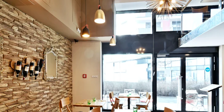 Italské menu s focacciou, salátem, špagetami s humrem a proseccem pro 2 osoby