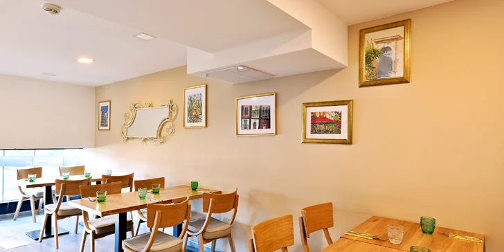 Italské tříchodové menu pro dva: jihoitalské speciality a k tomu tiramisu či panna cotta