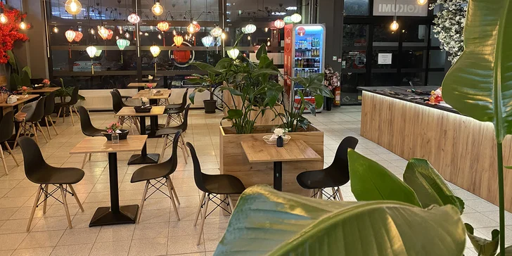 Pestré sushi sety: 24 nebo 28 ks s avokádem i rybami, možnost odnosu