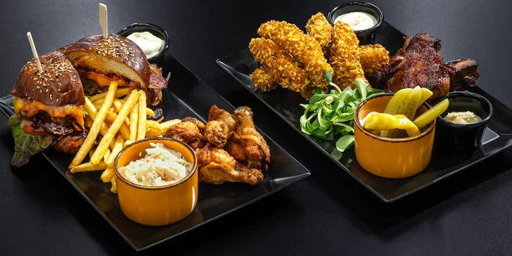 Americká hostina pro 2 nebo 4 osoby: burgery, žebra, křídla, smažené kuře a přílohy