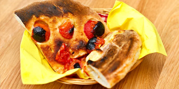 Italské menu s focacciou, salátem, špagetami s humrem a proseccem pro 2 osoby
