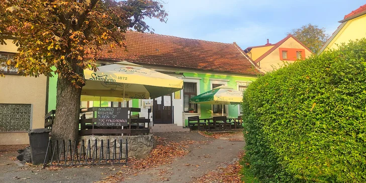 Masové hody: pečené vepřové koleno včetně přílohy