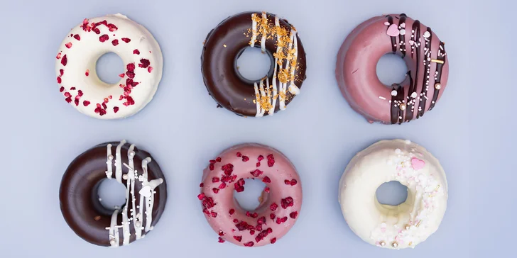 Cukrářský donut, káva a domácí limonáda dle výběru pro 1 nebo 2 osoby v Litomyšli