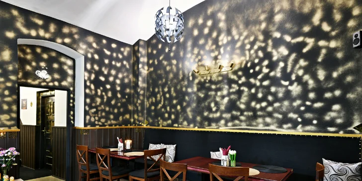 Orientální 3chodové degustační menu i s lahví vína pro 2 osoby v restauraci Babylon na Novém Městě