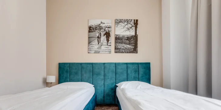 Pobyt v centru Prahy: pro jednotlivce i rodinu vč. snídaně a prosecca na pokoji