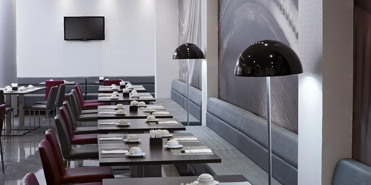 Moderní hotel v Barceloně: jen 15 minut od pláže, skvělá dostupnost do centra, snídaně v ceně