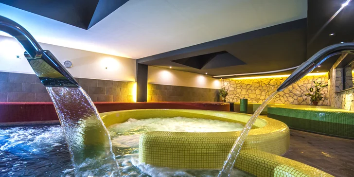Luxusní pobyt na zámku: neomezený wellness, snídaně i polopenze, kousek od Miškovce