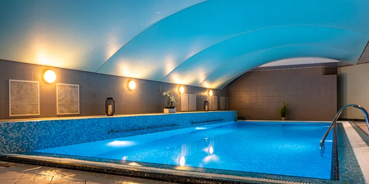 Luxusní pobyt na zámku: neomezený wellness, snídaně i polopenze, kousek od Miškovce