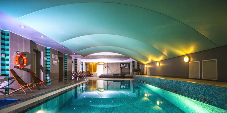 Luxusní pobyt na zámku: neomezený wellness, snídaně i polopenze, kousek od Miškovce