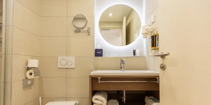 Luxusní pobyt na zámku: neomezený wellness, snídaně i polopenze, kousek od Miškovce