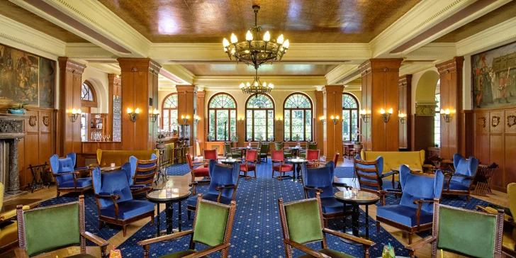 Luxusní dovolená na zámku: neomezený wellness i polopenze, 2 děti zdarma