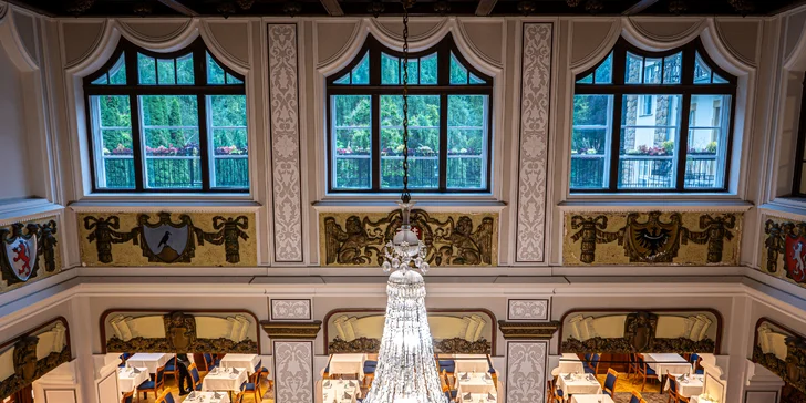 Luxusní dovolená na zámku: neomezený wellness i polopenze, 2 děti zdarma