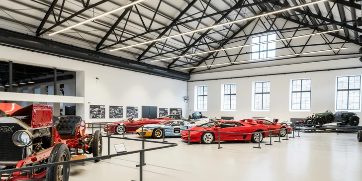 Ve znamení rychlosti: vstupné do Automoto Musea Lučany pro dospělého