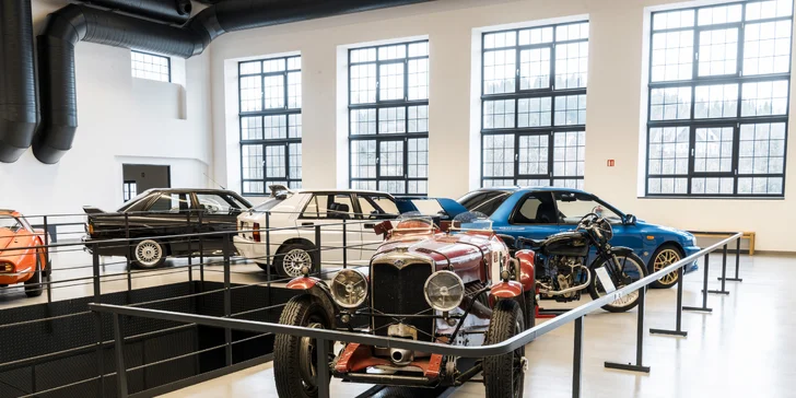 Ve znamení rychlosti: vstupné do Automoto Musea Lučany pro dospělého