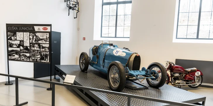 Ve znamení rychlosti: vstupné do Automoto Musea Lučany pro dospělého