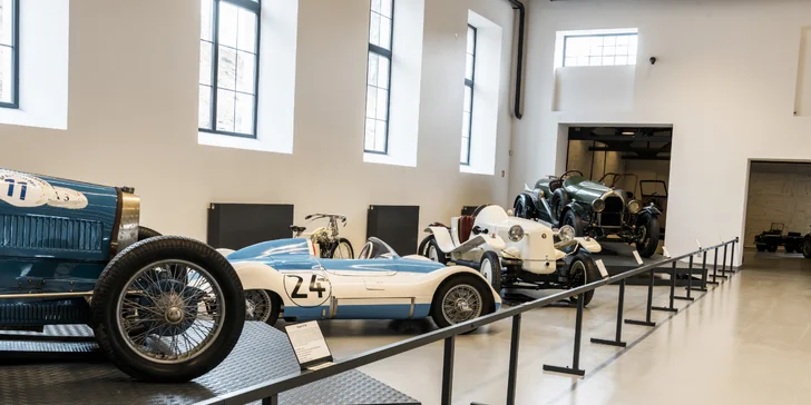 Ve znamení rychlosti: vstupné do Automoto Musea Lučany pro dospělého