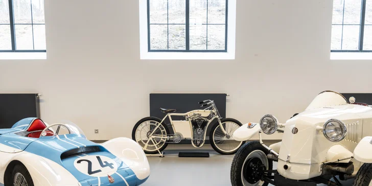 Ve znamení rychlosti: vstupné do Automoto Musea Lučany pro dospělého