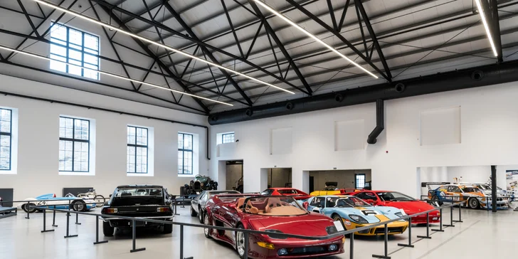 Ve znamení rychlosti: vstupné do Automoto Musea Lučany pro dospělého