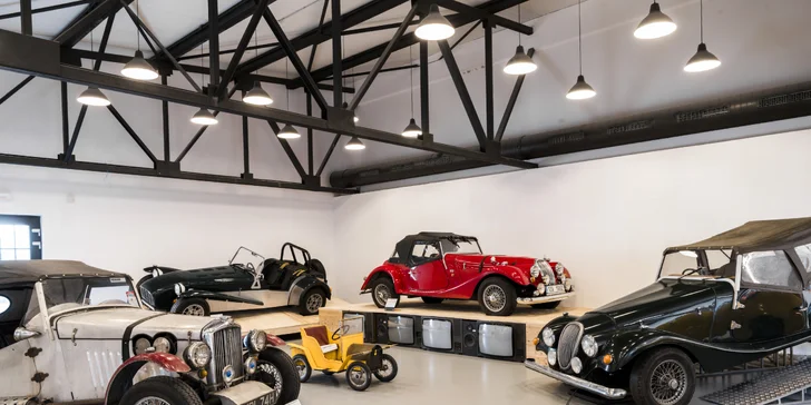 Ve znamení rychlosti: vstupné do Automoto Musea Lučany pro dospělého