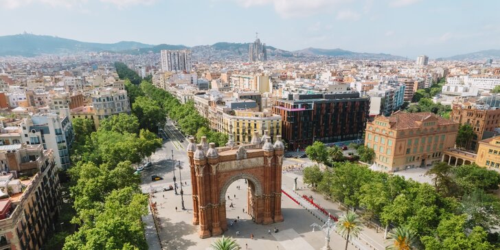 Moderní hotel v Barceloně, 2 km od Sagrada Familia: snídaně a cestovní pojištění, first minute ceny