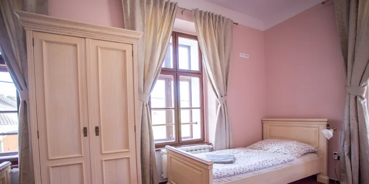 Útulný penzion v Jeseníkách: apartmán až pro 6 osob, výlety do Velkých Losin, na Praděd i k vodopádům