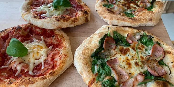 Pizza dle výběru o průměru 20 či 33 cm: Diavola, Hawai i Quatro formaggi a další druhy