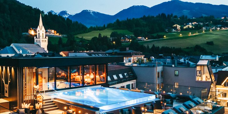 Krásný hotel ve Schladmingu: wellness a střešní bazén, polopenze plus a sommercard s lanovkami zdarma