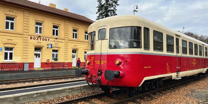 Zážitková jízda historickou lokomotivou: Bechyně, Křivoklát a Žleby