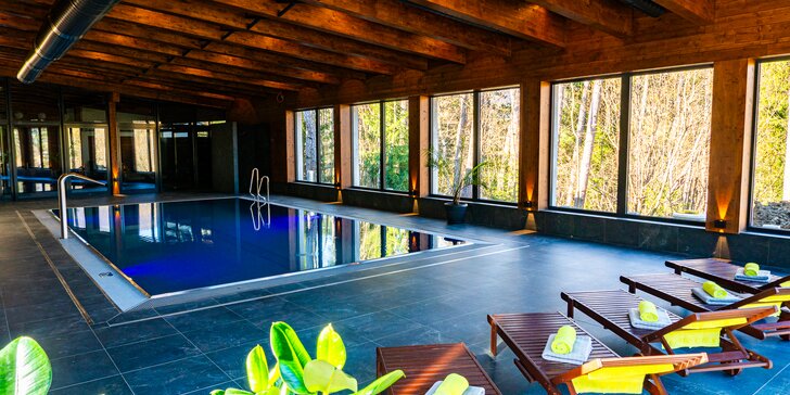 Skvělý odpočinek pro páry i rodiny: snídaně a relax v bazénech a saunách
