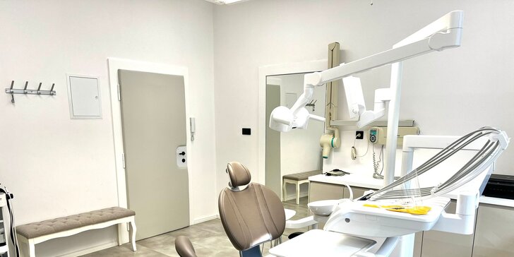 Dentální hygiena s airflow a za použití ultrazvuku pro pacienty od 15 let a dospělé