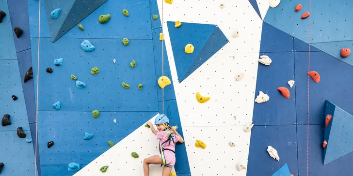 Luxusní 5* family resort u Zadaru: vlastní pláž a bazény, 2 děti zdarma, plná či polopenze, wellness i úžasný dětský svět
