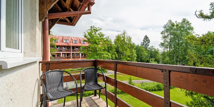 Dovolená ve Vysokých Tatrách: hotel 100 m od lanovky na Lomnický štít, snídaně, sauna