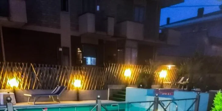 Pobyt v Rimini: snídaně, bazén, písečná pláž 10 minut pěšky od hotelu, first minute sleva