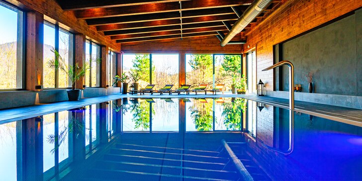 Skvělý odpočinek pro páry i rodiny: snídaně a relax v bazénech a saunách