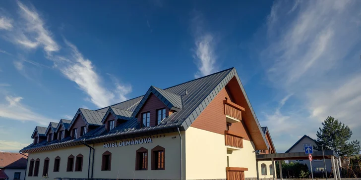 Dovolená v Hotelu Demänová**** se stravou, wellness, i zvýhodněnou soukromou saunou