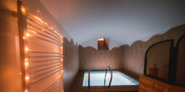 Privátní wellness: 90 nebo 120 min. vířivky, sauny a relaxační místnosti pro 2 osoby