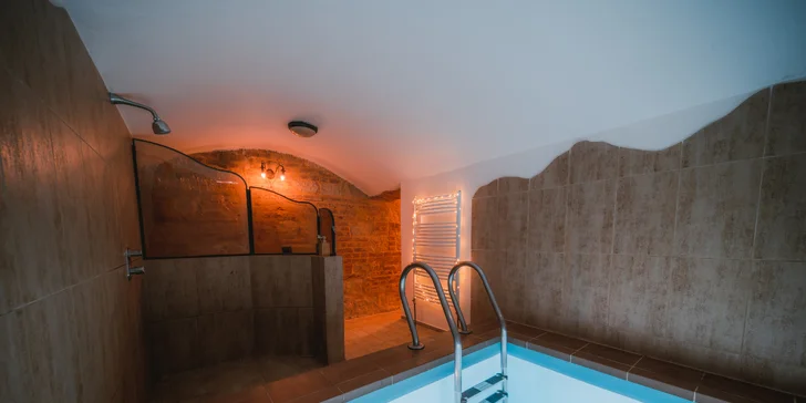 Privátní wellness: 90 nebo 120 min. vířivky, sauny a relaxační místnosti pro 2 osoby
