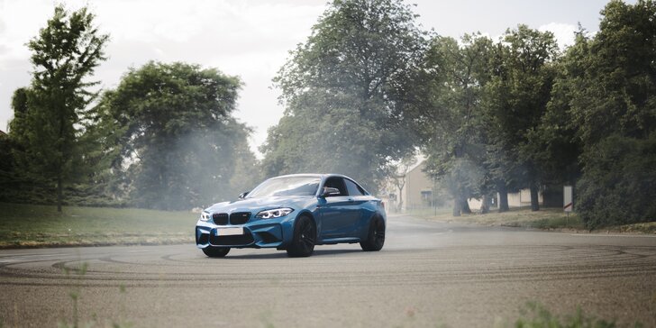 Zážitková jízda v nadupaném BMW M2: 30 nebo 60 min. pro 1 osobu
