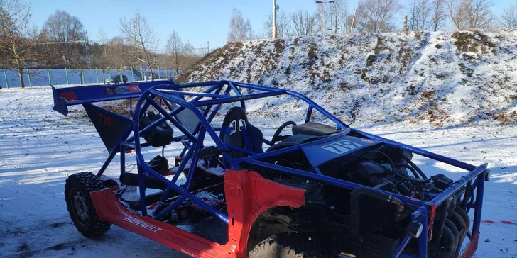Půjčení offroadů, čtyřkolek nebo buggy v rallye-cross aréně, 15–30 minut