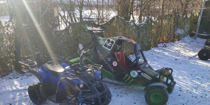 Půjčení offroadů, čtyřkolek nebo buggy v rallye-cross aréně, 15–30 minut