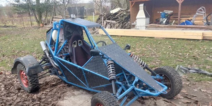 Půjčení offroadů, čtyřkolek nebo buggy v rallye-cross aréně, 15–30 minut